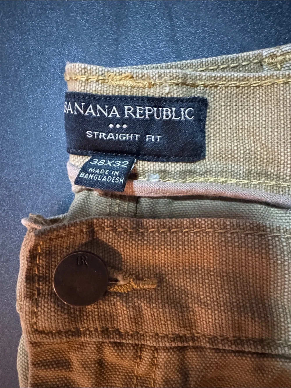 Banana Republic Men's Cargo Pants - Tan Workwear Style